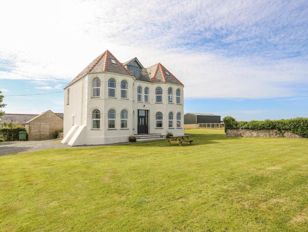 Plas Newydd Villa Rhosneigr Exterior photo