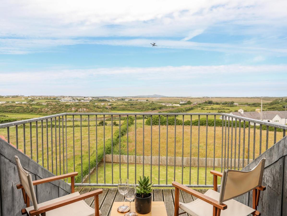 Plas Newydd Villa Rhosneigr Exterior photo