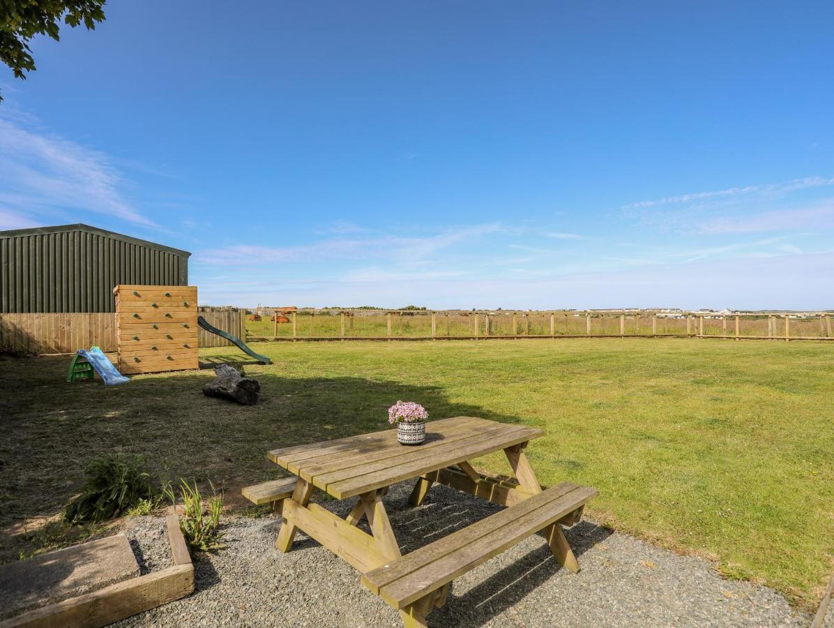 Plas Newydd Villa Rhosneigr Exterior photo